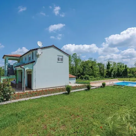 Apartment Cozy In Sv,lovrec With Kitchen Jakici